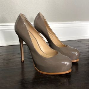 NWOT Kelsi Dagger heels. Size 9.5